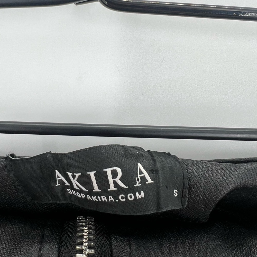 Akira Black Moto Coated Front Zip High Waisted Zip Detail Cargo Pants - Picture 4 of 7